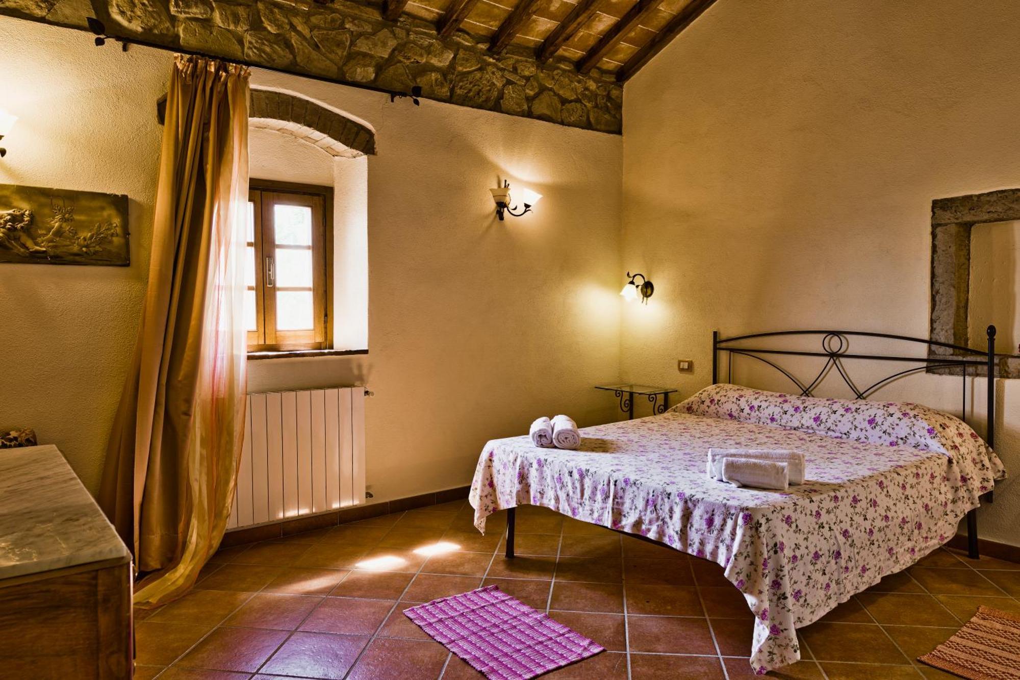 Agriturismo Lucestraia Montecatini Val di Cecina Habitación foto
